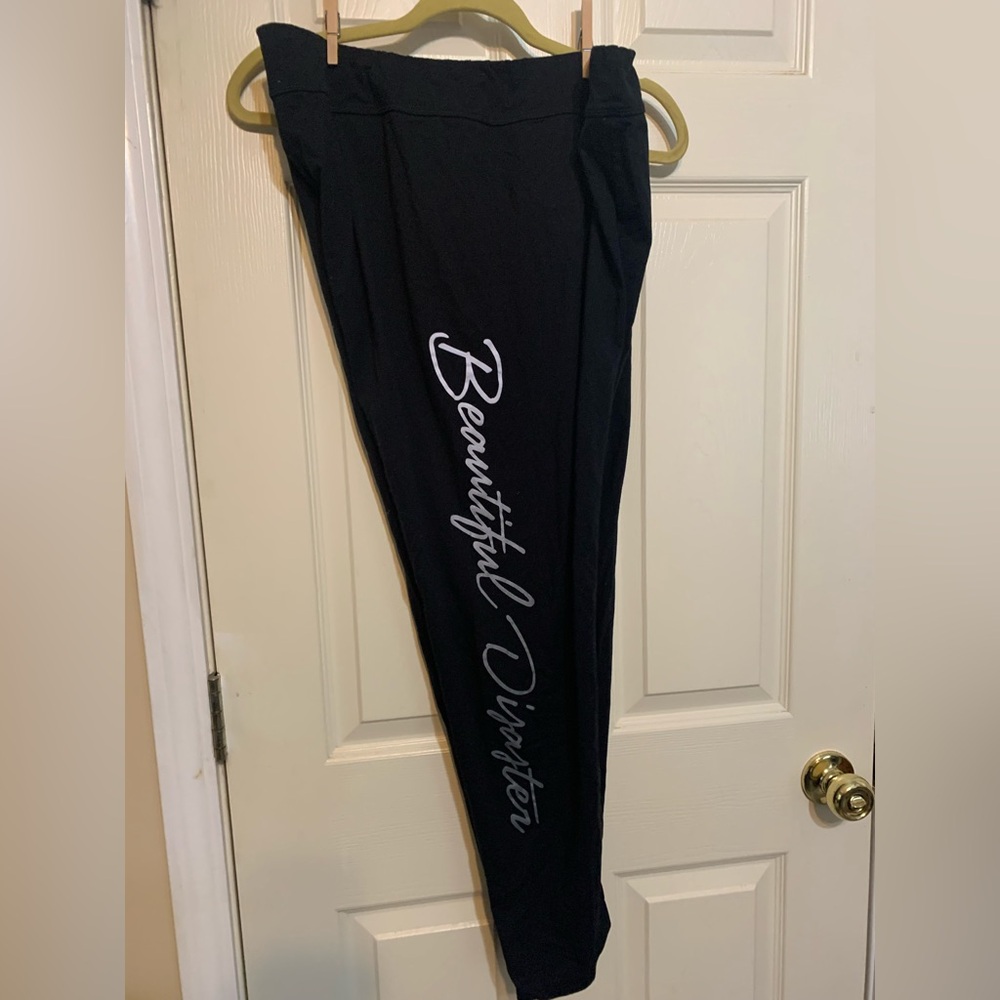 Beautiful Disaster leggings